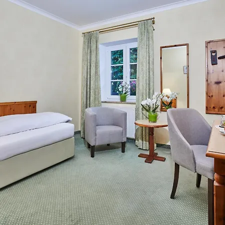 Hotel Freisinger Hof 4*