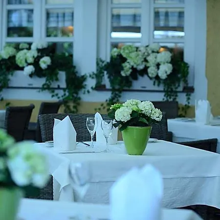 Freisinger Hof 4* מינכן