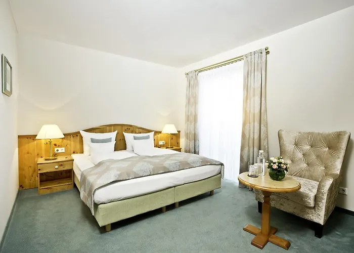 Hotel Freisinger Hof 4*