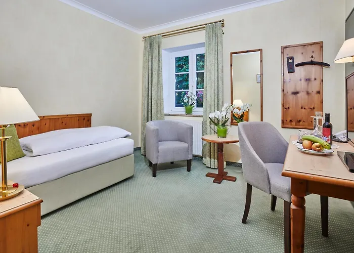 Hotel Freisinger Hof 4*